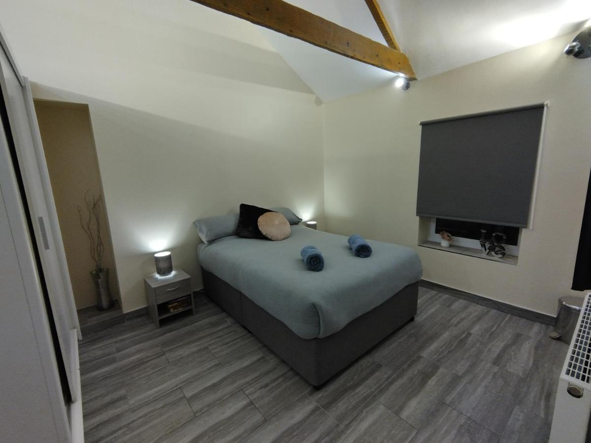 Queens Holiday Apartment بيمبروك دوك المظهر الخارجي الصورة